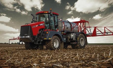 Case IH Titan Series Floaters