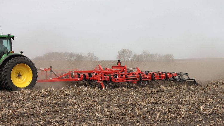 KUHN Field Cultivators
