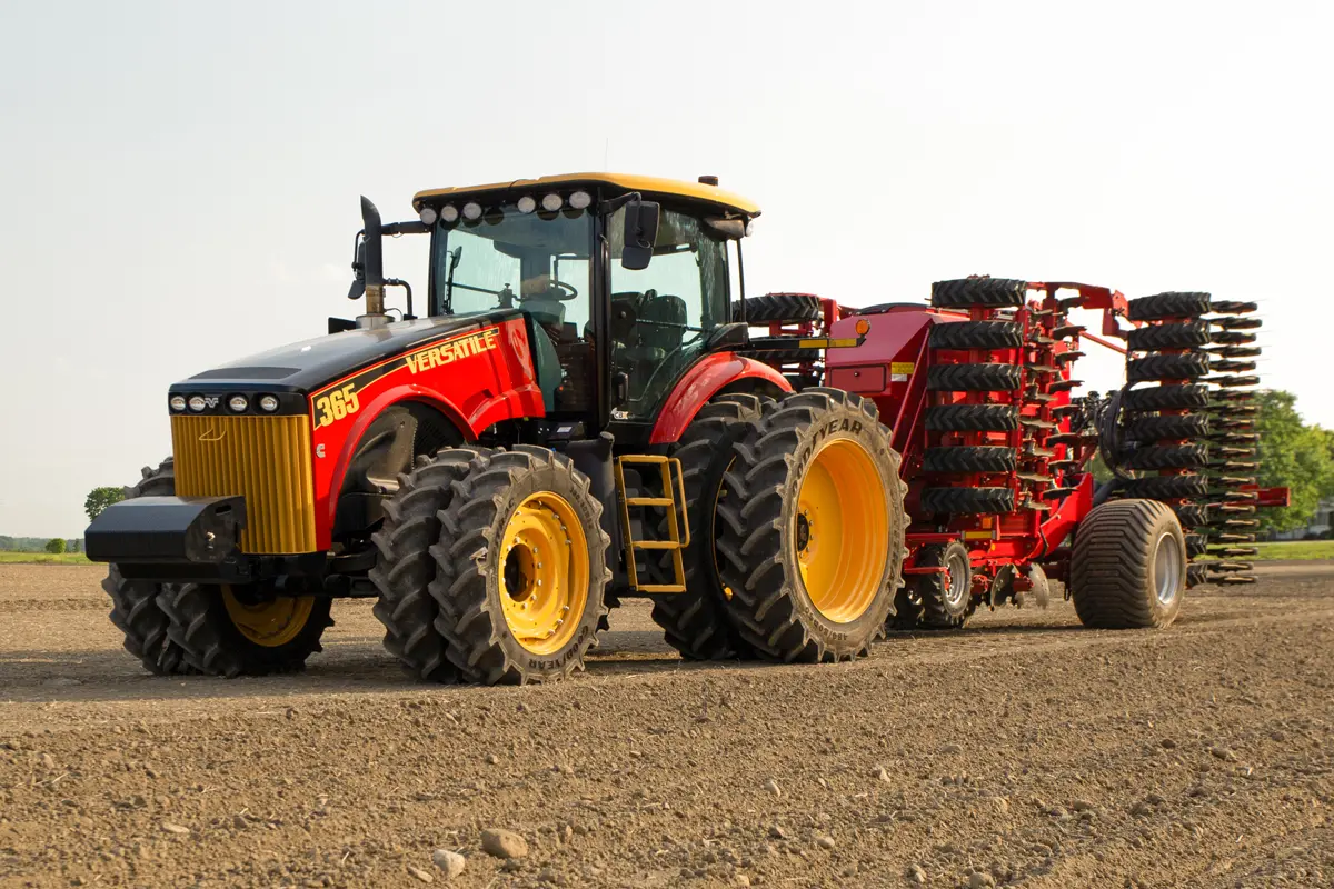 Versatile MFWD Tractor